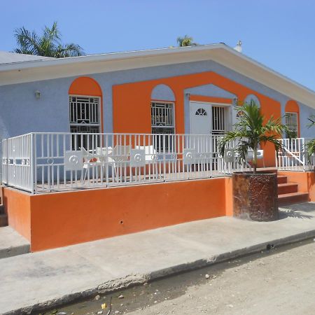 Arawak Hotel Leogane ภายนอก รูปภาพ