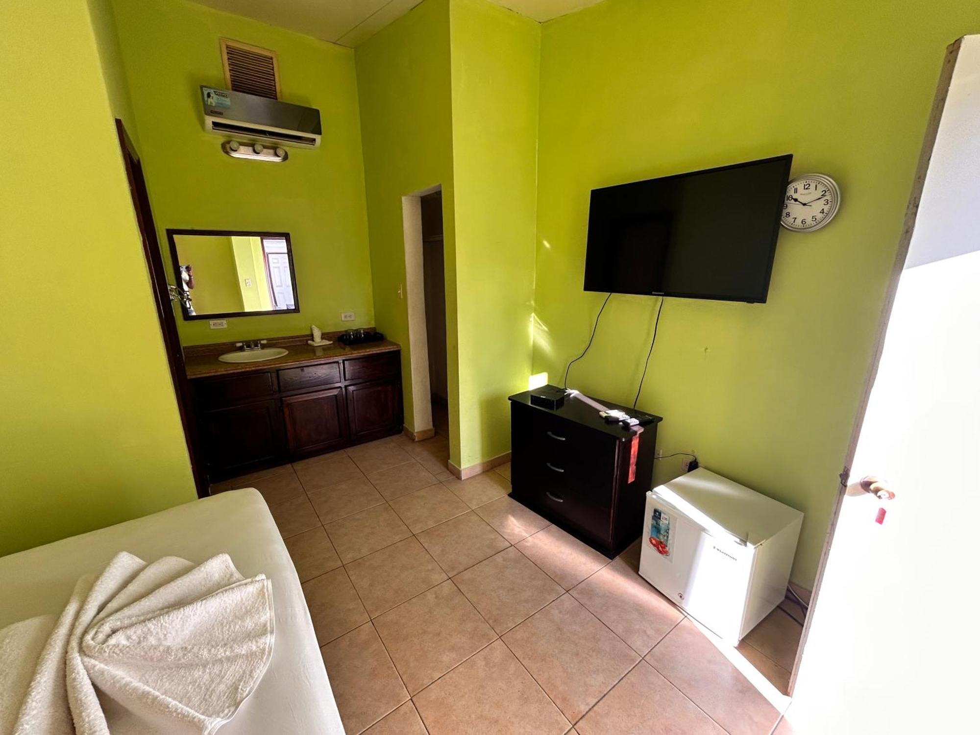 Arawak Hotel Leogane ภายนอก รูปภาพ